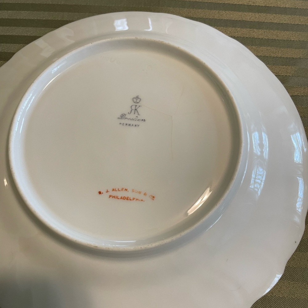 Fine Porcelain Floral Dinner Plates in White with Multicolor Accents - Picture 10 of 11
